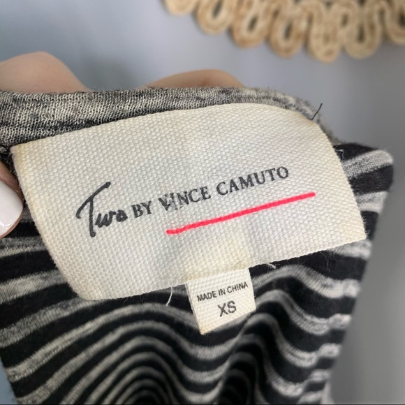 Two By Vince Camuto | Striped V-Neck Long Sleeve - Picture 6 of 7